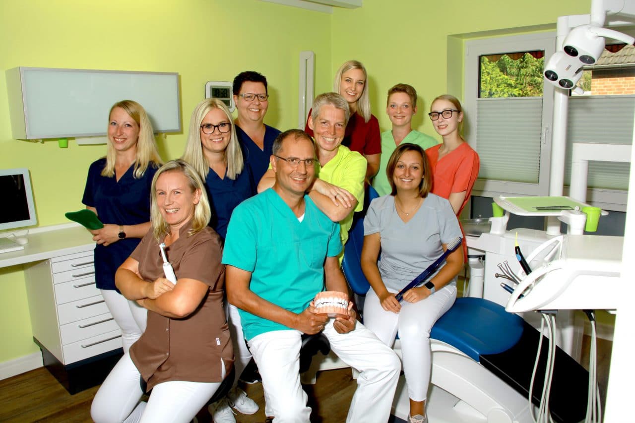 Wir stellen uns vor ZahnaerzteTarmstedt
